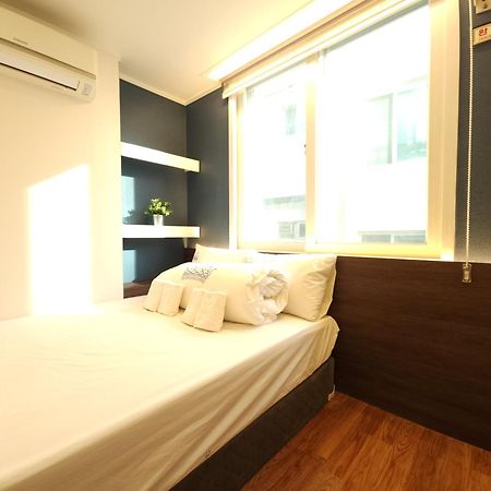 Oyo Hostel Myeongdong 5 Сеул Екстериор снимка