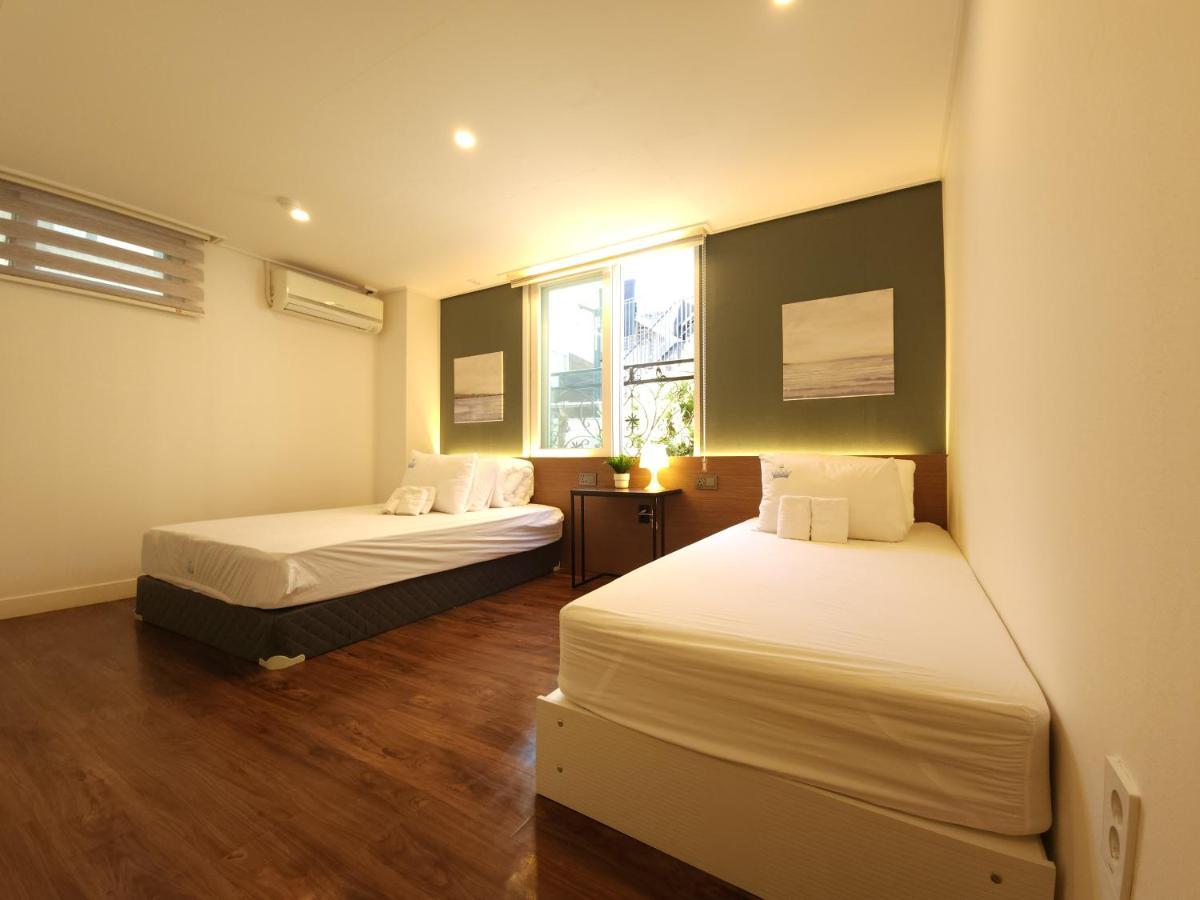 Oyo Hostel Myeongdong 5 Сеул Екстериор снимка