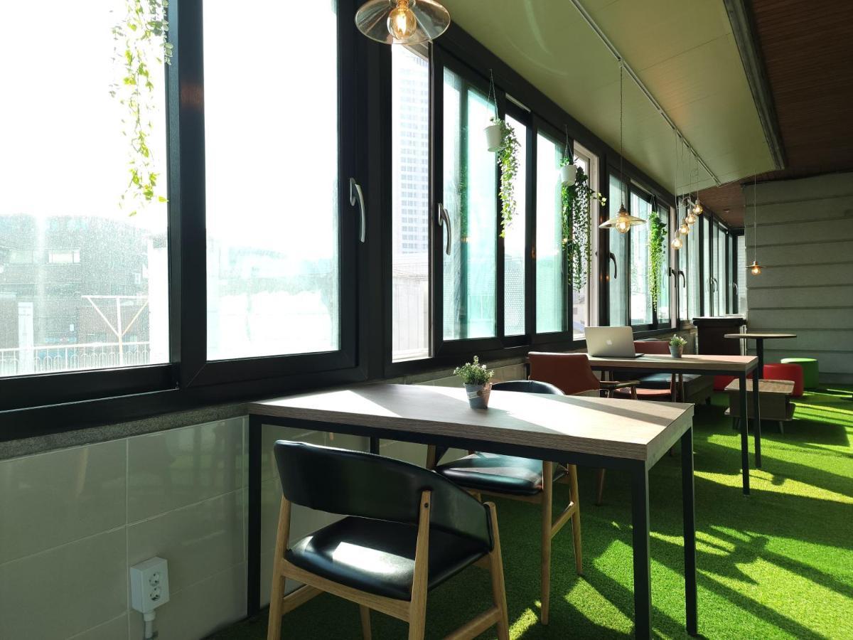 Oyo Hostel Myeongdong 5 Сеул Екстериор снимка